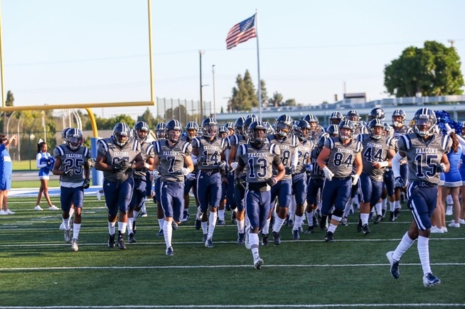 Falcons to play Ventura College in Beach Bowl