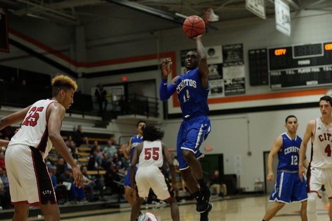 Keshaun Mack scored 13 points for the Falcons