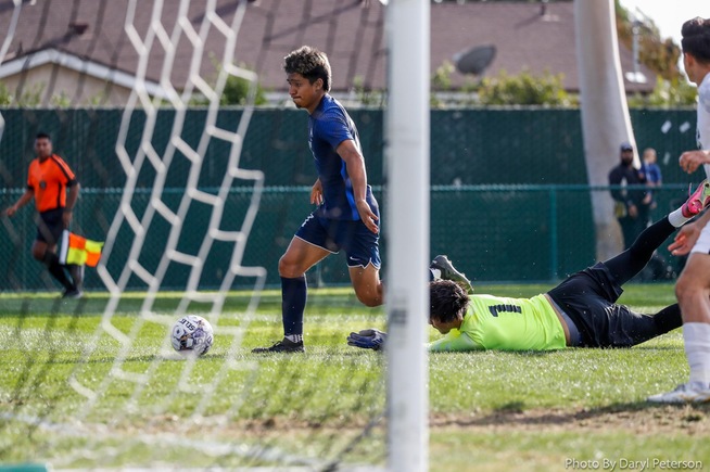 Chris Ramirez (17) prepares to score the Falcons first goal into an empty net against Rio Hondo