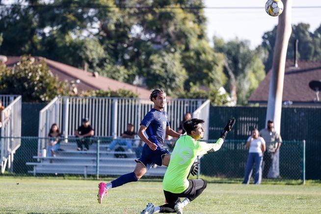 Donovan Perez hits the crossbar in a scoreless draw with East LA