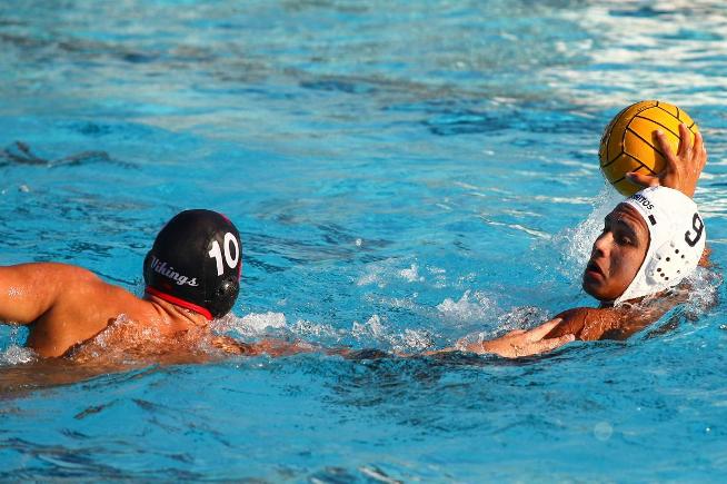 Alberto Gonzalez scored two goals in the Falcons loss to LB City