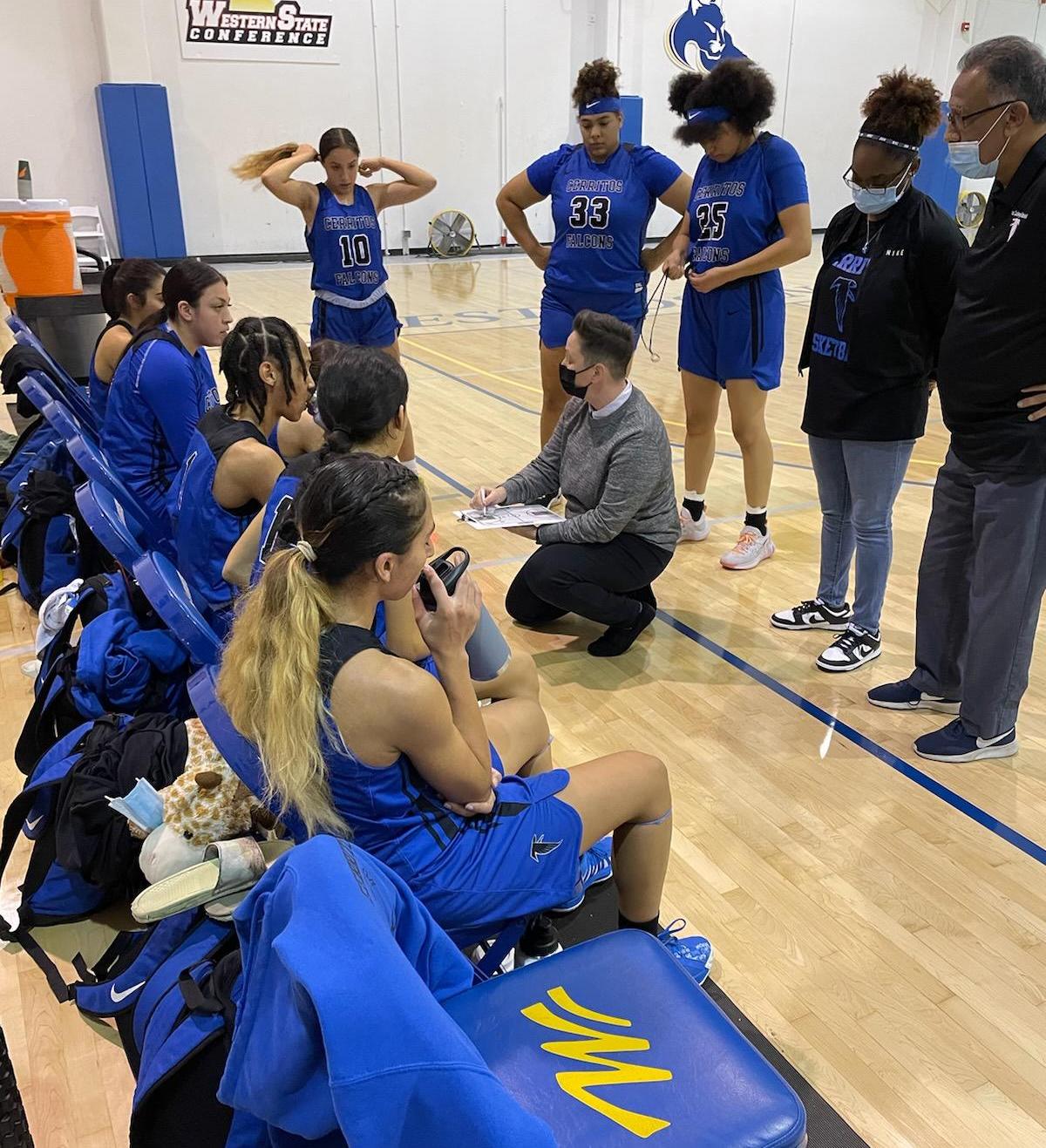 W. Basketball defeated West LA on a last-second shot