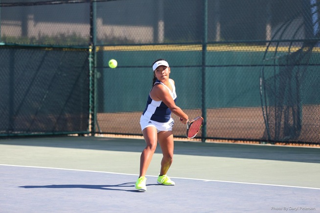 Mona Navalta posted the lone win for the Falcons