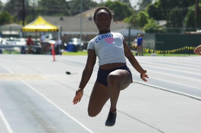 Dalia Bell placed third at the Cerritos Heptathlon