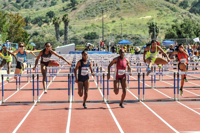 Jazzmine Davis won the 100-meter HH