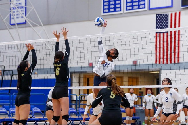 Aiyana Sierra drives home one of her eight kills over Rio Hondo