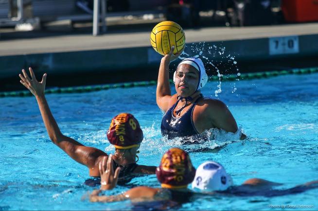 Jenny Parra and the Falcons dropped both games on Friday